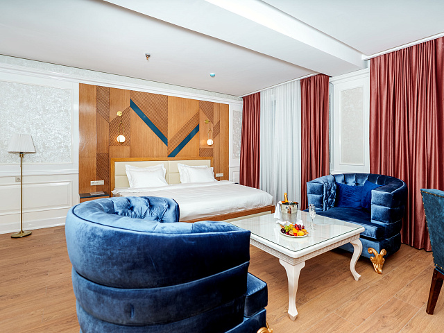 Номер «Роял»